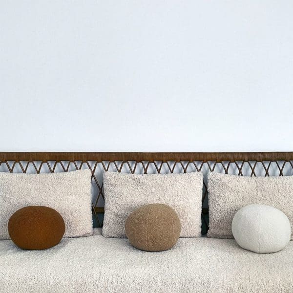 plusieurs coussins ronds ophélia terracotta camel blanc